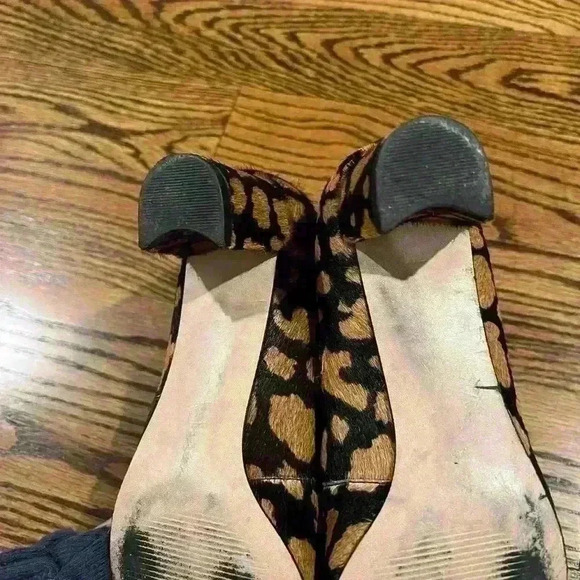 Talbots Genuine Leather Calf Hair Leopard Animal Print Heels Size 7 - Picture 6 of 6